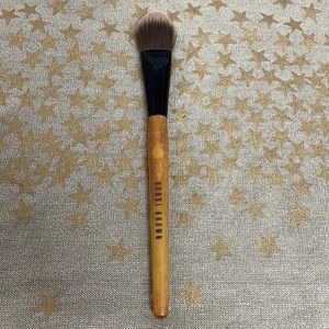 Bobbi brown foundation brush